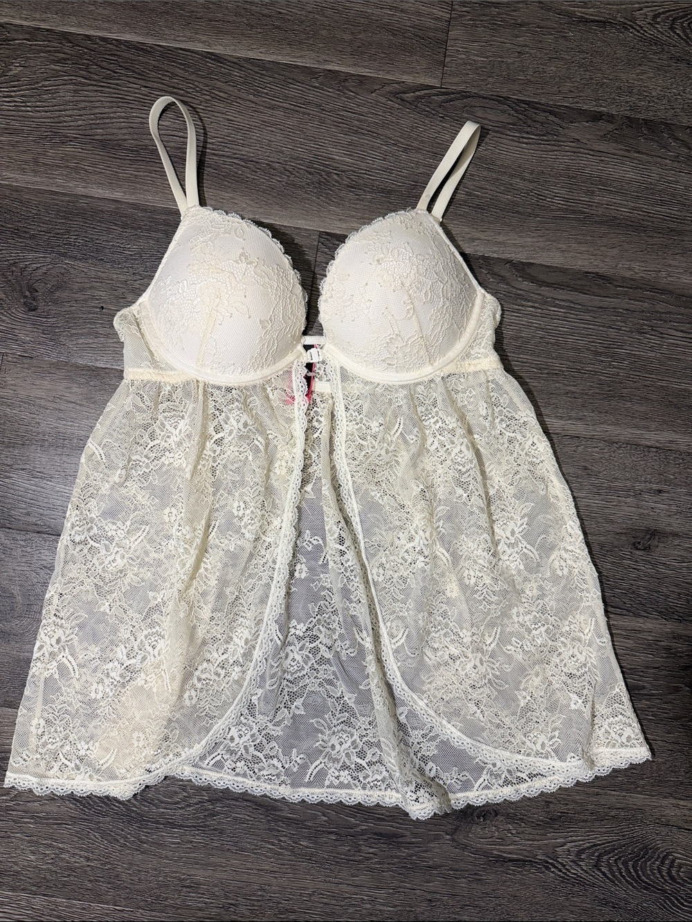 La SENZA Ivory Lace Babydoll Chemise with Molded Cups